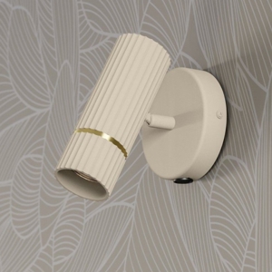 Applique da comodino per camera da letto con interruttore faretto sabbia ottone eglo caminia