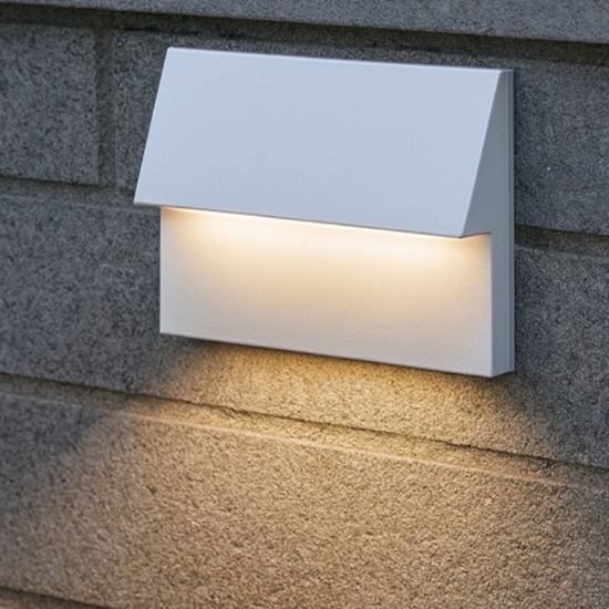 Segnapasso led bianco per esterno da incasso a parete ip65