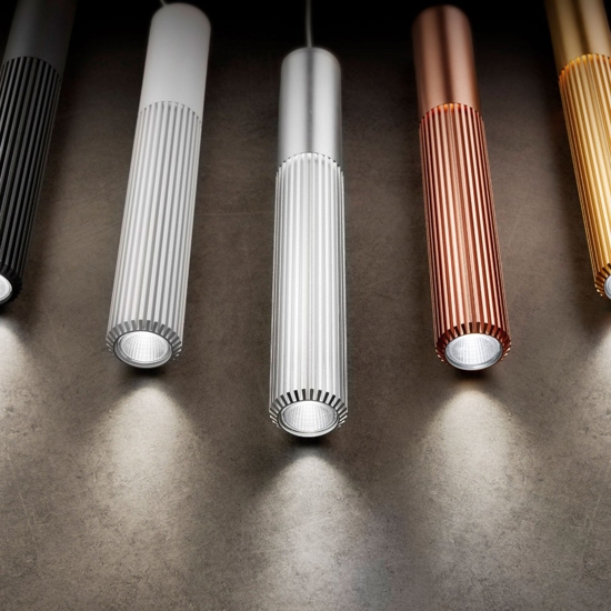 Lampadario a barra con 5 lampade cilindri bianco led cct 3000k 4000k per soggiorno moderno