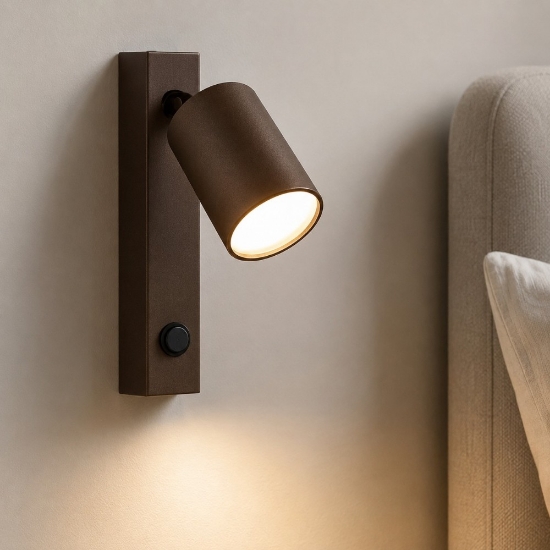 Applique marrone orientabile per comodino camera da letto