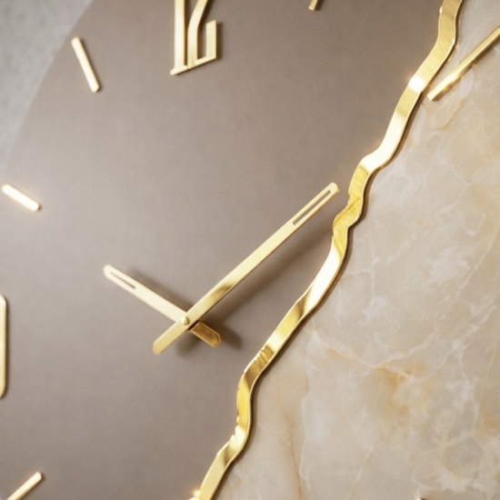 Orologio da parete 60 cm rotondo legno tortora resina effetto marmo oro