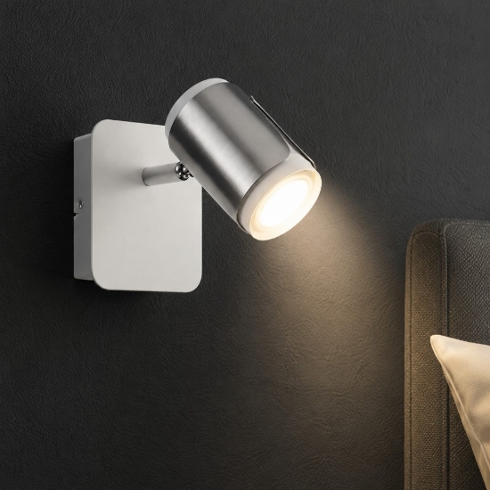 Applique da comodino con interruttore spot orientabile bianco nickel