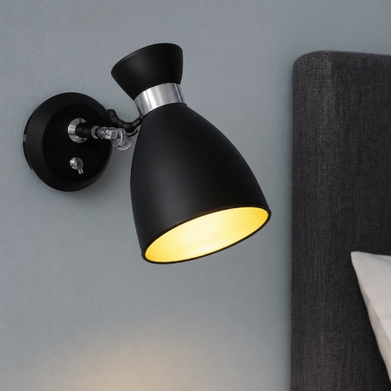 Applique orientabile nero oro per comodino camera da letto