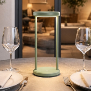 Lampada ricaricabile verde salvia da tavolino led cct 3000k 4500k 6000k ip54 per esterno moderna