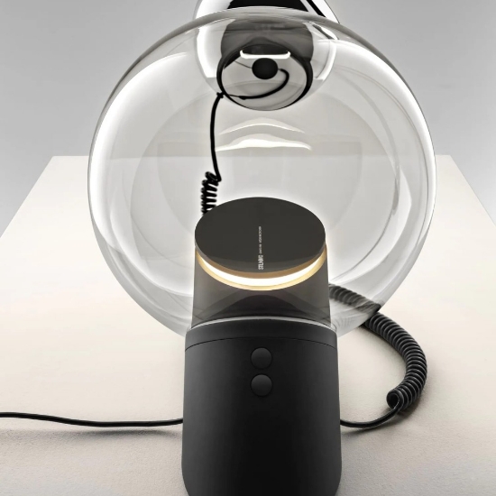 Lampada da tavolo design stilnovo gravita led 3000k dimmerabile