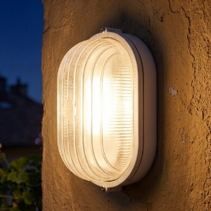 Applique per esterno balcone industrial ovale bianca ip54