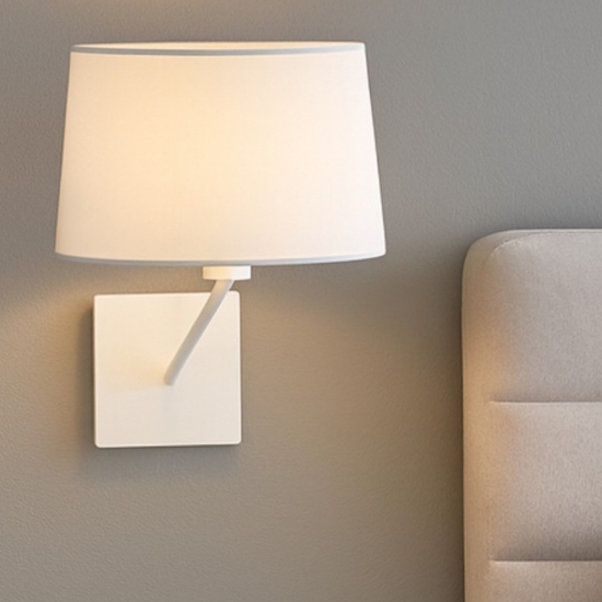 Applique bianco per comodino camera da letto hotel moderna