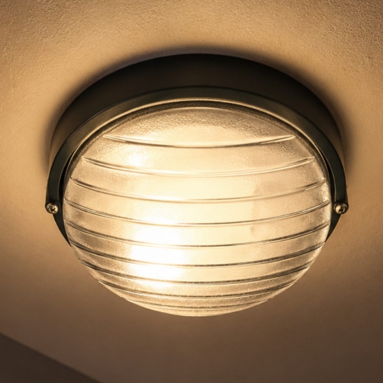 Plafoniera da esterno rotonda nera design industrial ip54