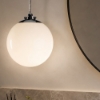 Lampadario per bagno piccolo a sospensione 15cm sfera boccia vetro bianco lucido
