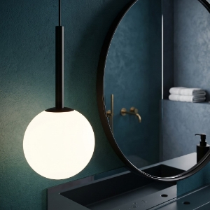 Lampada a sospensione da bagno nera sfera di vetro bianca