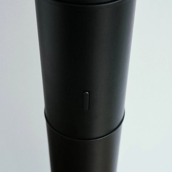Lampada da terra design nera led 49w 3000k per soggiorno stilnovo colonna