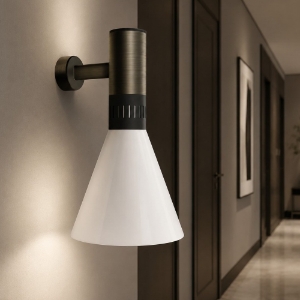 Applique nichel vetro bianco stilnovo cono
