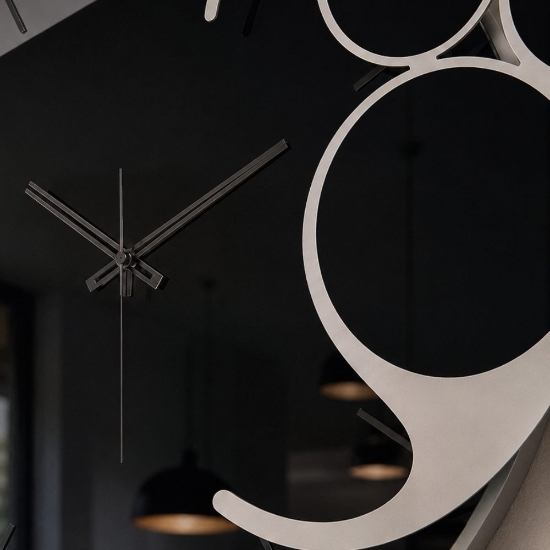 Orologio rotondo moderno da parete fango e nero specchiato