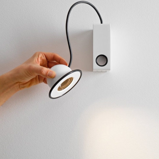 Applique per camera da letto bianca led 10w 3000k stilnovo minibox orientabile