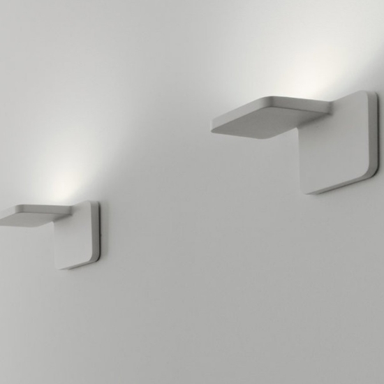 Applique moderna bianca dimmerabile led 2700k quad stilnovo