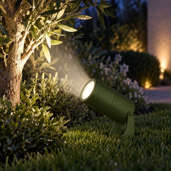 Faretto ip65 orientabile da esterno prato moderno verde oliva