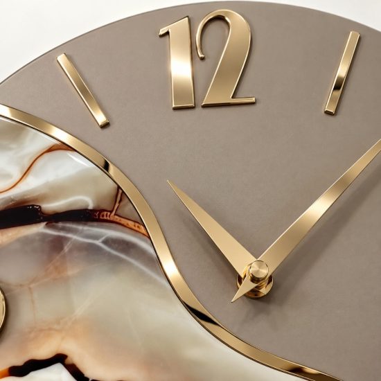 Orologio rotondo da parete moderno effetto marmo beige dettagli oro 70cm fp