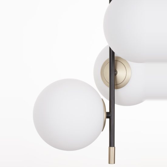 Lampadario per camera da letto nero oro e opale a sospensione 3 luci