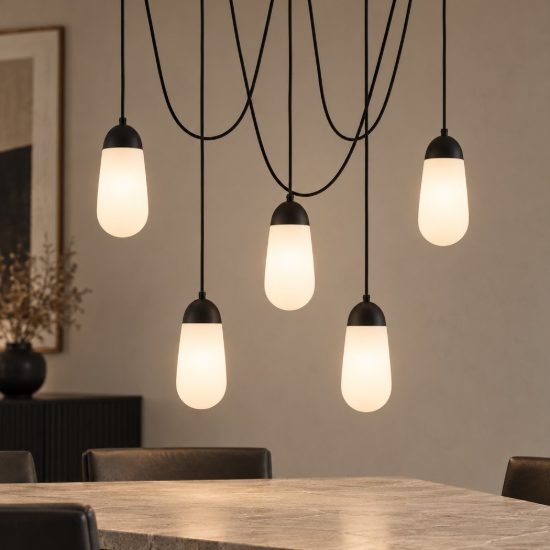 Lampadario moderno a sospensione per soggiorno opale e nero vetro 5 luci