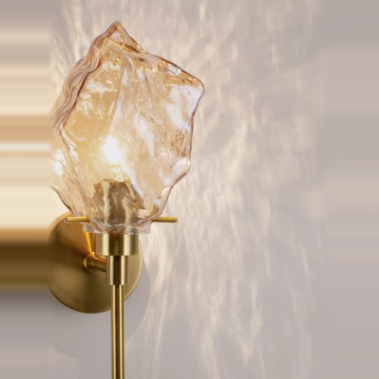 Applique moderna da parete ambra e oro ottone vetro per soggiorno 15cm