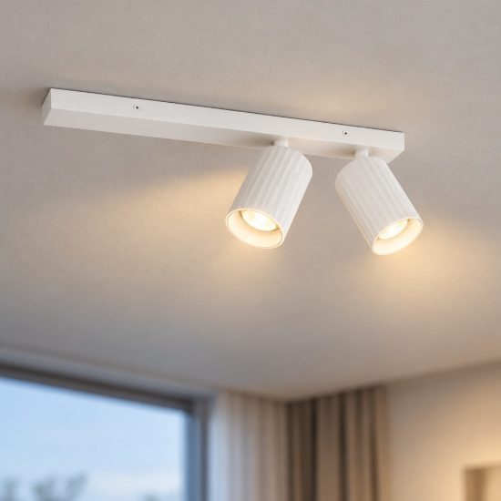 Plafoniera con faretti orientabili per camera da letto moderna bianca