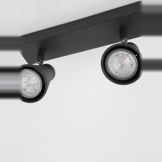 Plafoniera con faretti orientabili a forma cono nero per cabina armadio