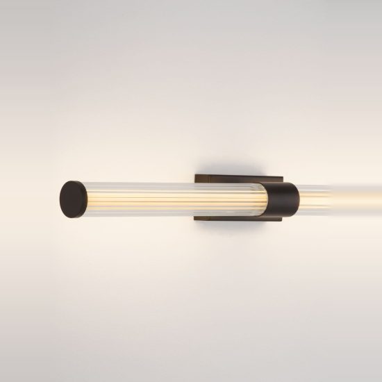 Applique per specchio bagno moderna lineare nero vetro led 12w 3000k 63cm