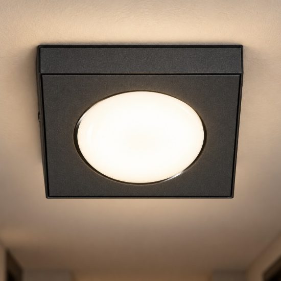 Mini plafoniera quadrata moderna nera perenz bottone