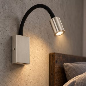 Eglo tazzoli applique per comodino led 3,8w 3000k 30cm con usb e braccio flessibile nichel e nera