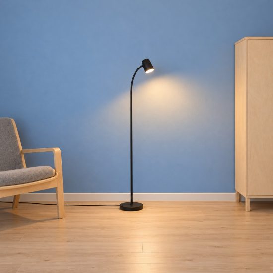 Eglo carlo piantana e14 170cm per ufficio moderna nera e bianca