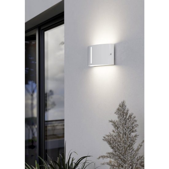 Eglo poggiarello applique da esterno 22cm ip54 moderna rettangolare con feritoia bianca