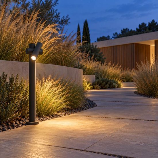 Eglo fossignano lampioncino da giardino con faretto led 4,5w 3000k 70cm ip44 moderno nero