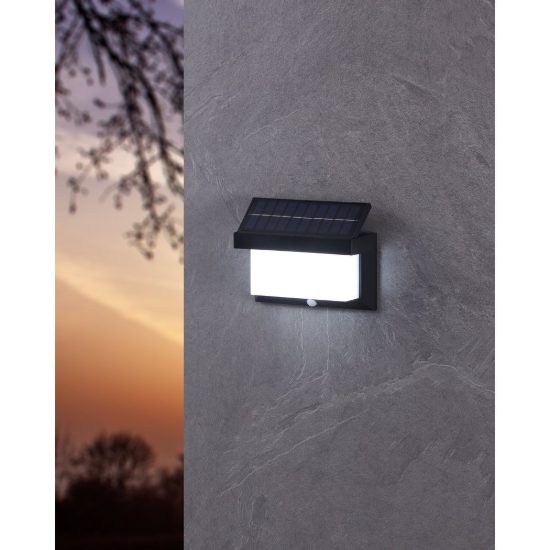 Eglo utrera applique solare da esterno led 3,2w 20cm ip44 moderna nera con sensore di movimento