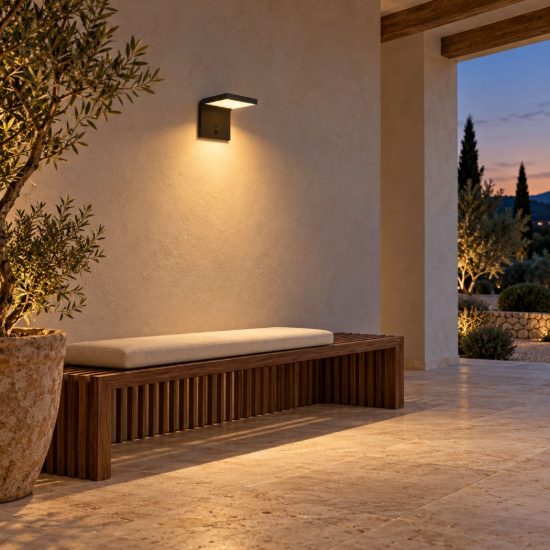 Eglo spiante applique solare da esterno led 6,5w 4000k 14cm ip44 moderna nera con sensore