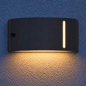 Eglo poggiarello applique da esterno 22cm ip54 moderna rettangolare con feritoia nera