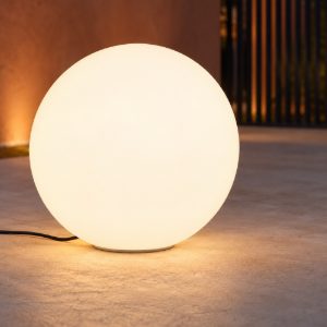 Eglo monterolo lampada da terra per esterno a sfera e27 50cm ip65 moderna bianca