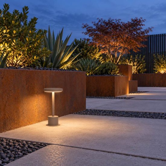 Ideal lux toffee lampioncino da giardino led 11w 3000k d16cm h25cm moderno caffè ip65