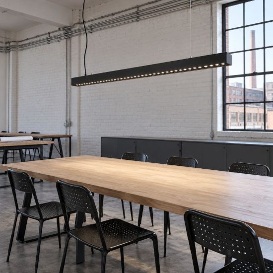 Ideal lux office accent lampadario lineare led 30w 3000k 112,8cm per ufficio moderno nero