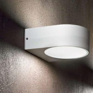 Iko ap1 applique per esterni ip54 bianco doppio fascio di luce
