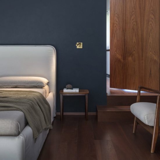 Ideal lux lite applique con faretto orientabile led 3w 3000k quadrata per comodino moderna nera