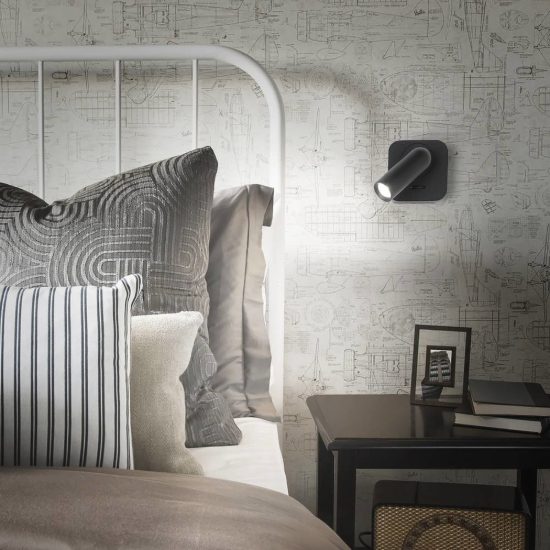 Ideal lux bean applique da comodino con faretto orientabile led 3w 3000k base quadrata nera