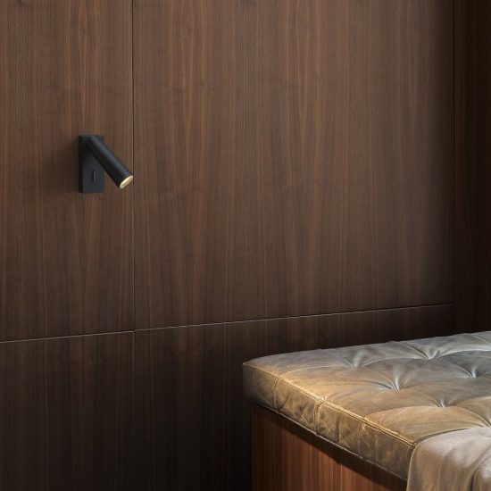 Ideal lux pipe applique con faretto orientabile led 7w 3000k per comodino moderna nera
