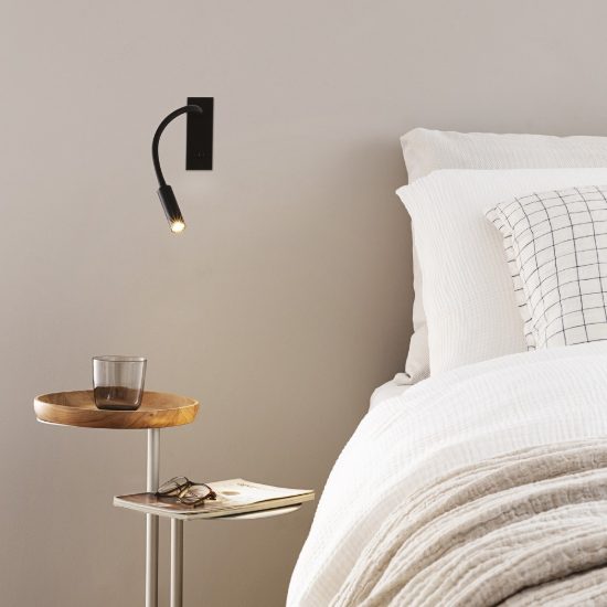 Ideal lux io applique per comodino camera da letto led 3w 3000k con faretto orientabile moderna nera