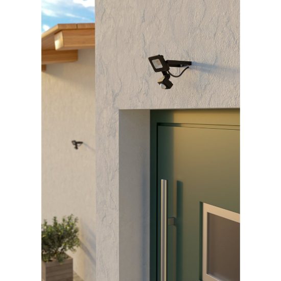 Eglo risacca e proiettore da esterno 10w 4000k ip44 8,5cm nero con sensore confezione da 16 pezzi