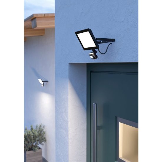 Eglo risacca e proiettore da esterno 50w 4000k ip65 19,4cm nero con sensore confezione da 8 pezzi