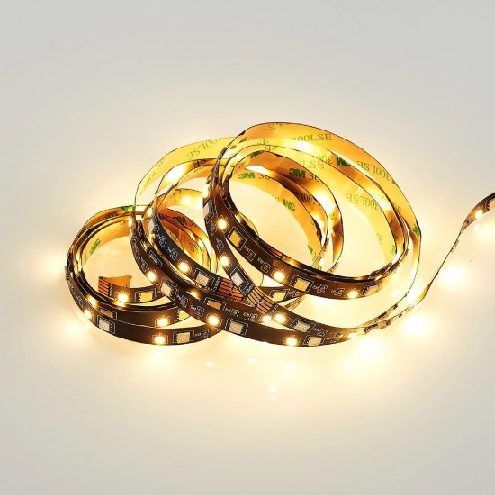 Striscia led 10,5w 3000k rgb con telecomando 3m tagliabile nera