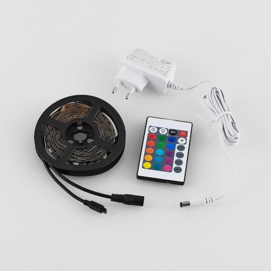Striscia led 10,5w 3000k rgb con telecomando 3m tagliabile nera