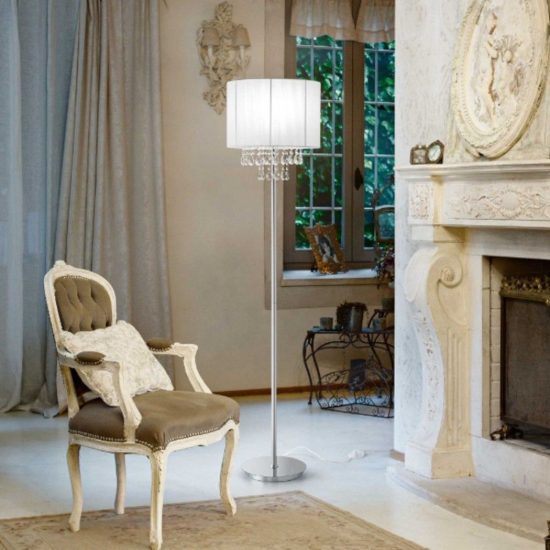 Ideal lux opera piantana e27 163cm per soggiorno classica bianca con pendenti in cristallo