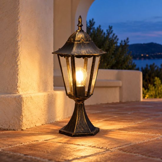 Lampioncino da giardino paletto ip44 a lanterna esagonale ruggine con vetro trasparente