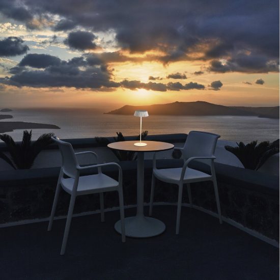Lampada da tavolino per esterno led 3000k ip54 ricaricabile bianca